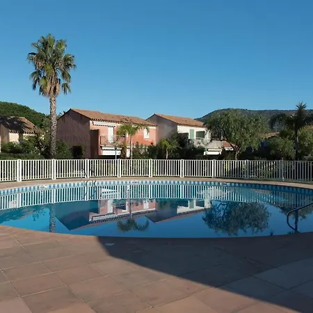 بيت للعطل Mazet 2 Avec Terrasse Et Parking Au Lavandou - Fr-1-803-45