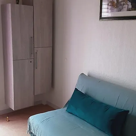 Mazet 2 Avec Terrasse Et Parking Au Lavandou - Fr-1-803-45 Feriehus Le Lavandou