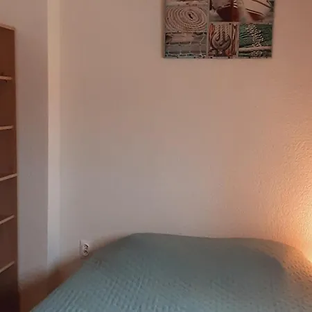 Mazet 2 Avec Terrasse Et Parking Au Lavandou - Fr-1-803-45 *